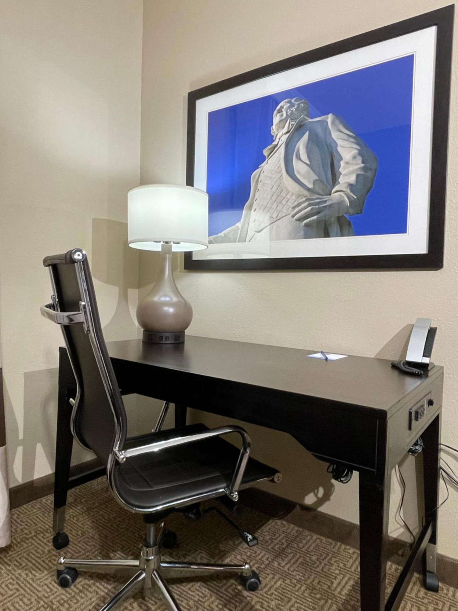 Spark By Hilton Houston Hobby Airport Екстериор снимка