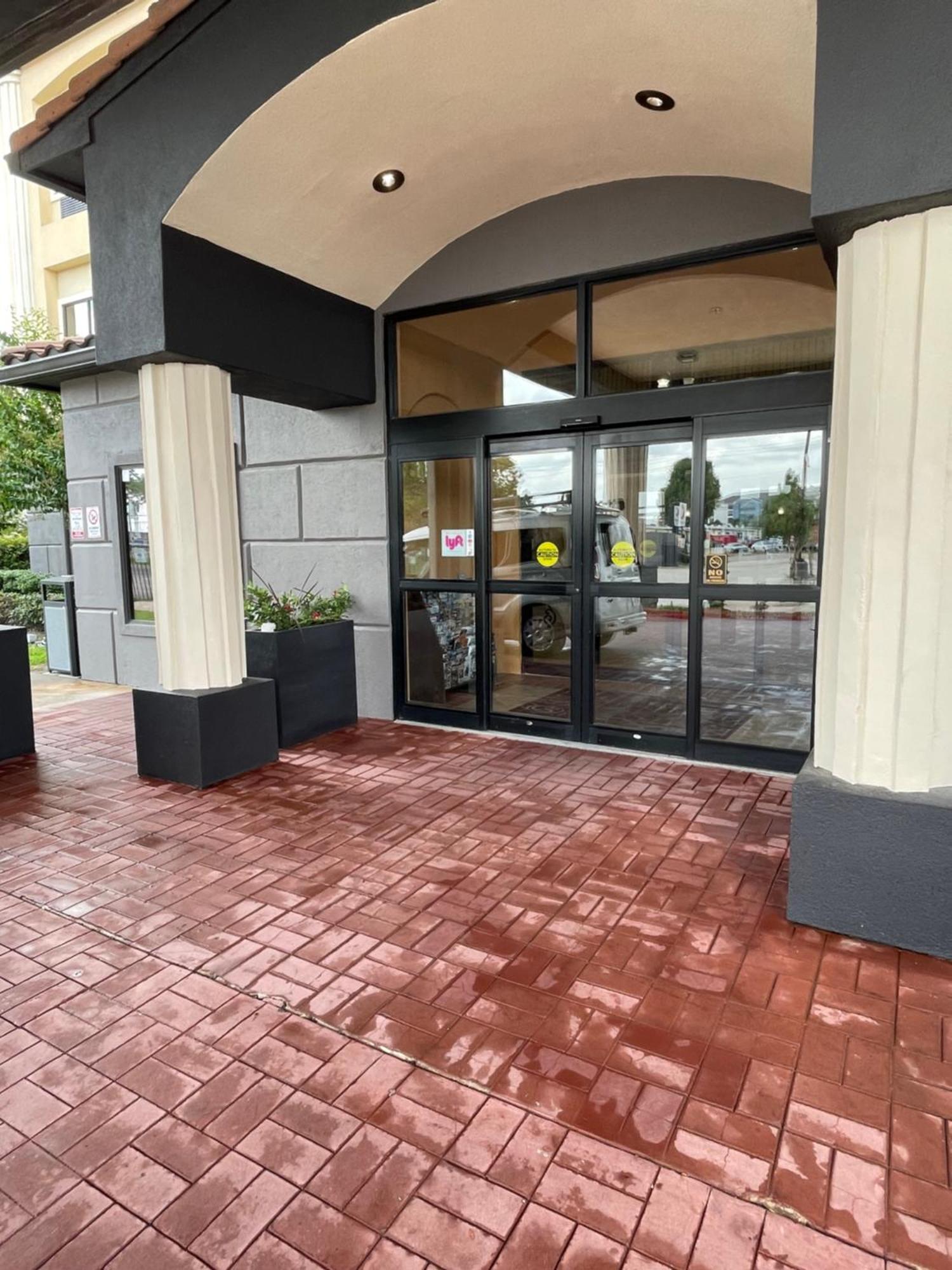 Spark By Hilton Houston Hobby Airport Екстериор снимка